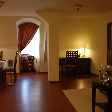 Hotel Zamek Królewski W Niepołomicach 3*